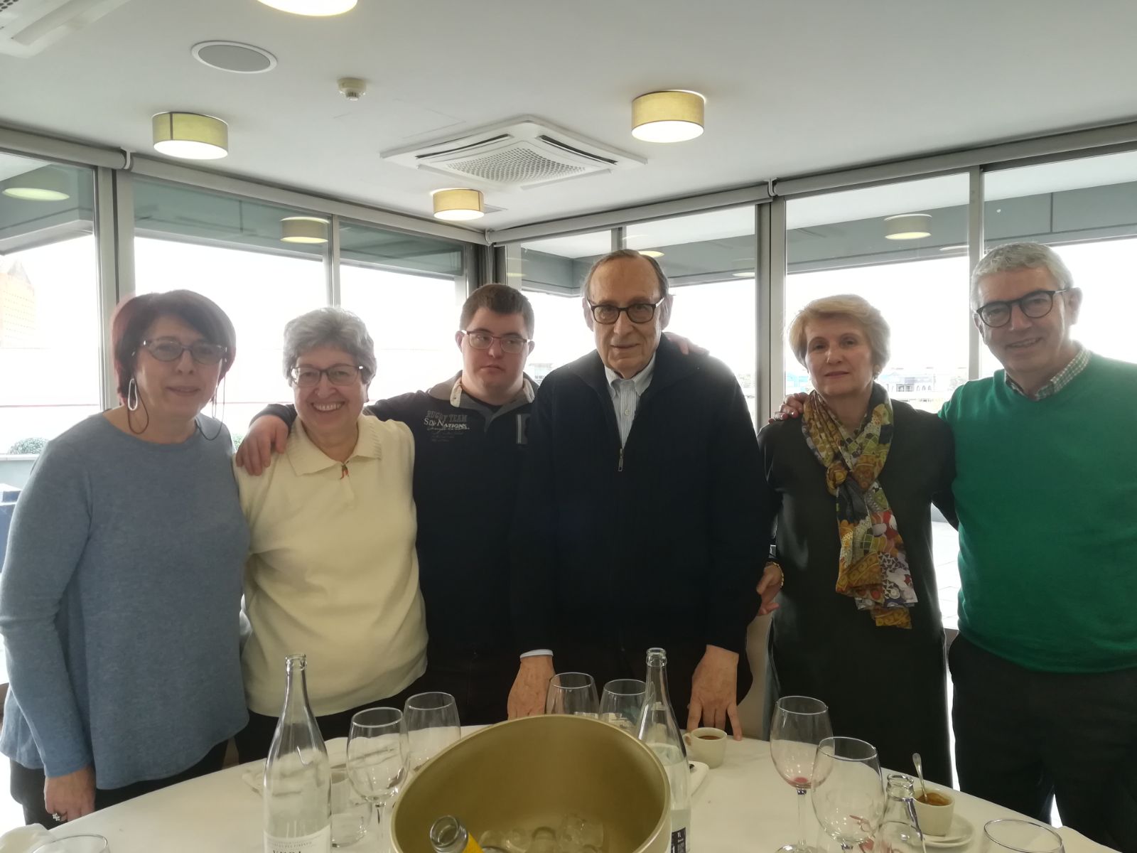 Reconocimiento de la Asociación Down Huesca a Enrique Badía, albacea de la Fundación Barones de Valdeolivos de Fonz