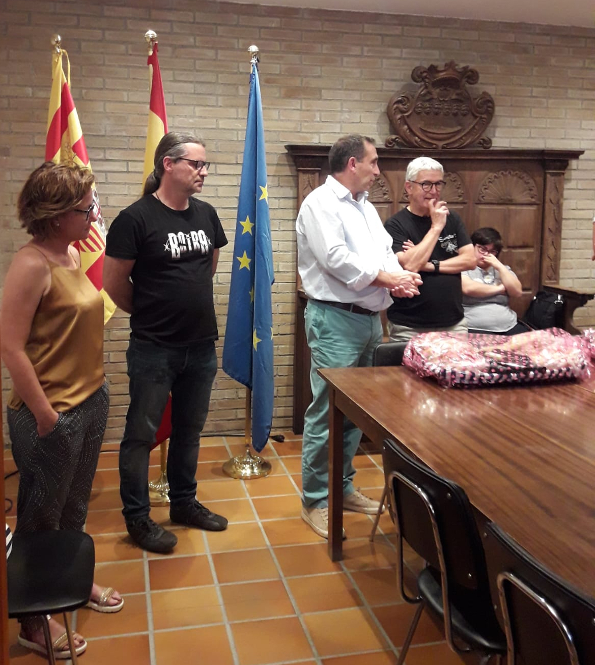 El Ayuntamiento de Fonz recibe a los miembros del Encuentro Internacional de personas con discapacidad intelectual
