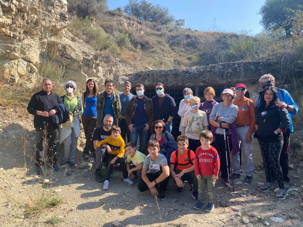 Fonz descubre al público una nueva batería artillera, un tramo de trinchera y dos aljibes de la Guerra Civil