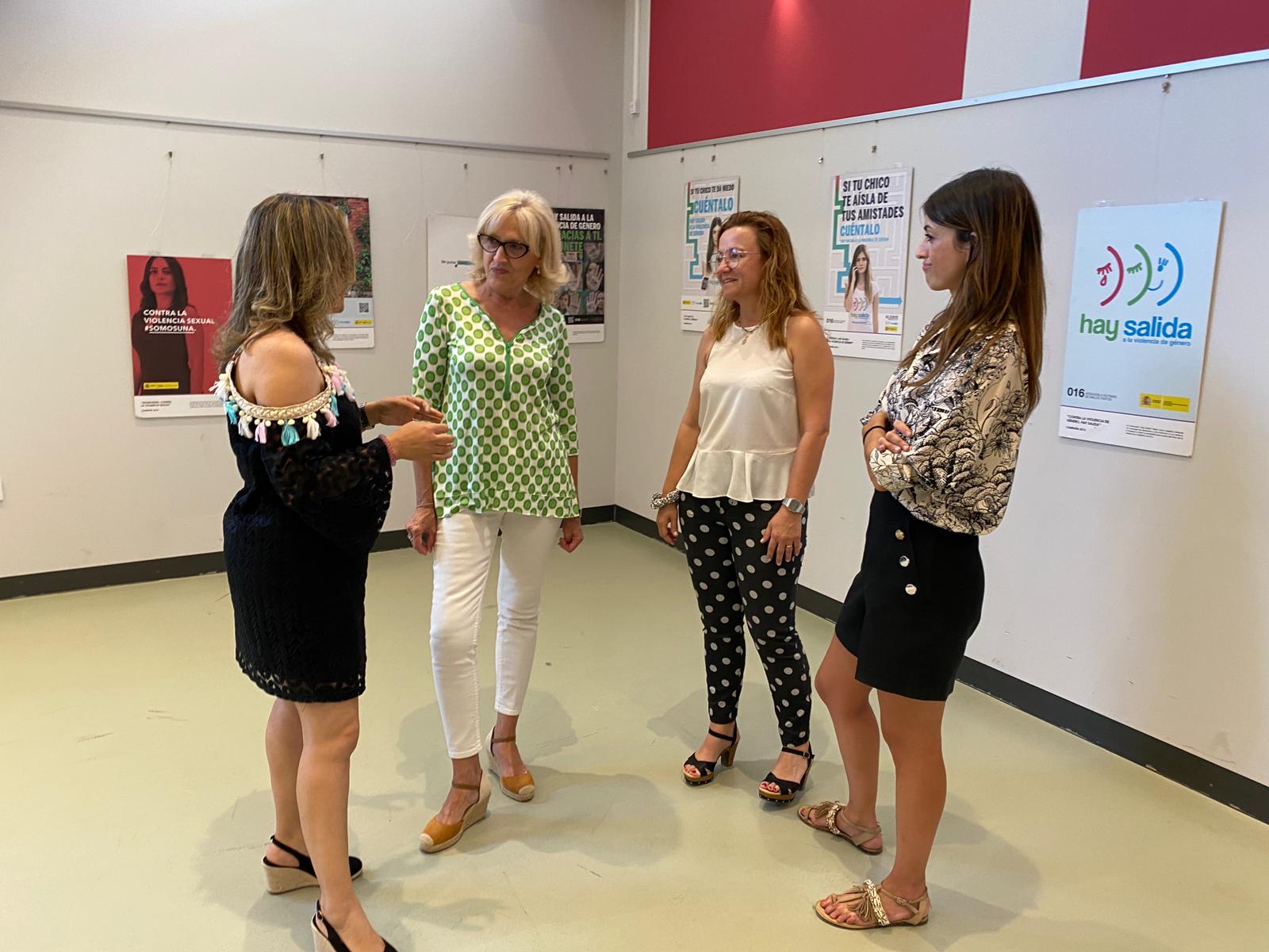 La exposición ‘Imagen y palabra’inaugura en Fonz su recorrido por el Cinca Medio